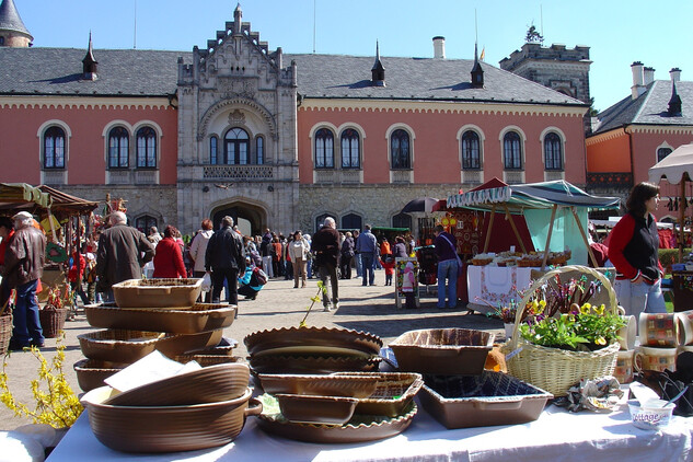 Sychrov, velikonoční trhy